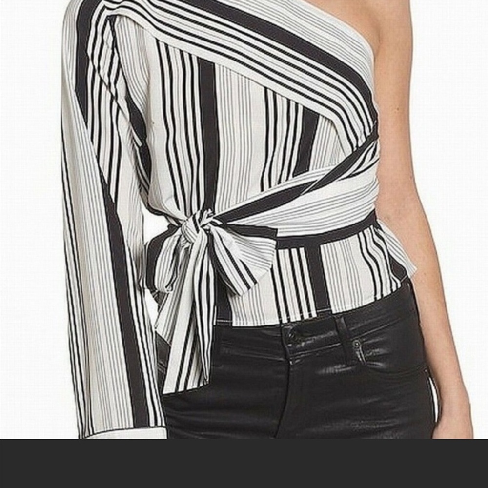 Black and White Lush Blouse NEVER WORN L